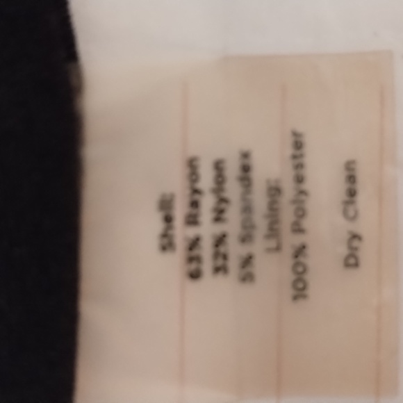 TALBOTS "LITTLE BLACK DRESS" SLEEVELESS, SLIGHT SCOOP NECK,SZ 6P, EUC - Picture 10 of 10